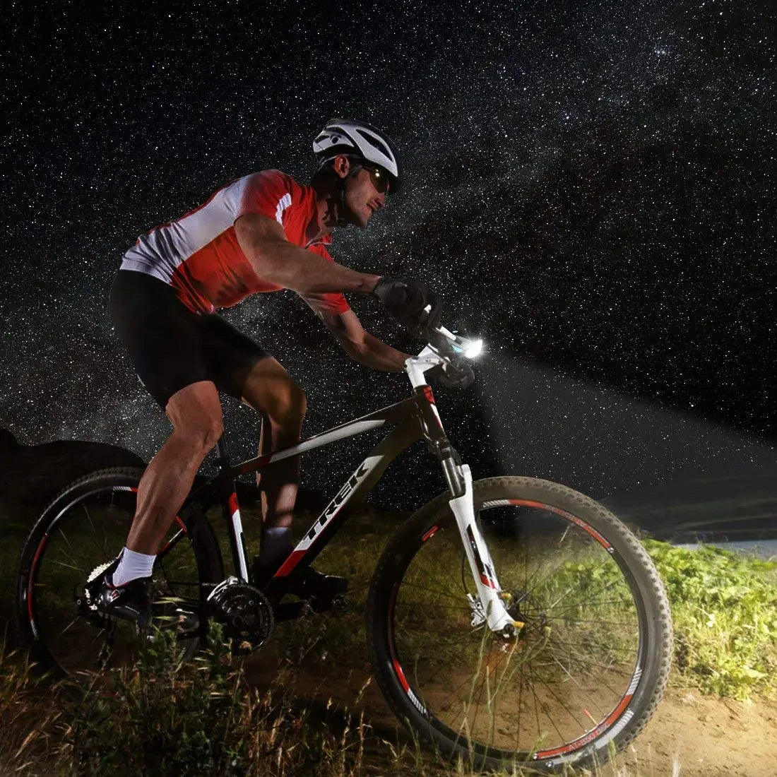 Front Bicycle light, USB charging, Bike Light 250 Lumens, 3 modes