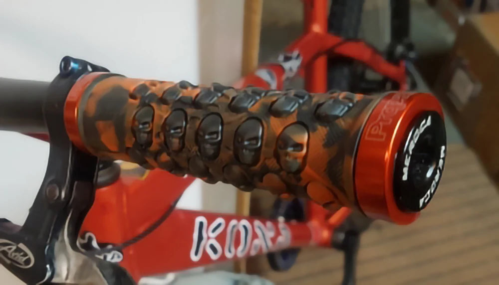 Propalm Mountain Cool Skull Bike Grips